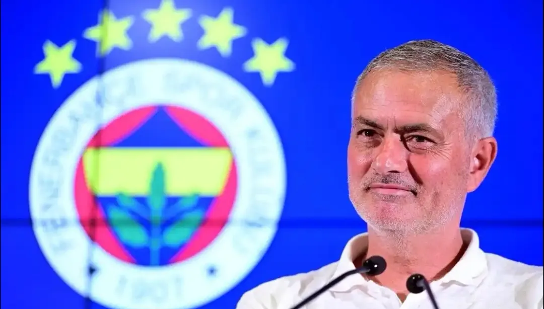 包含菲律宾球队奋力拼搏，争取下一轮胜利的词条