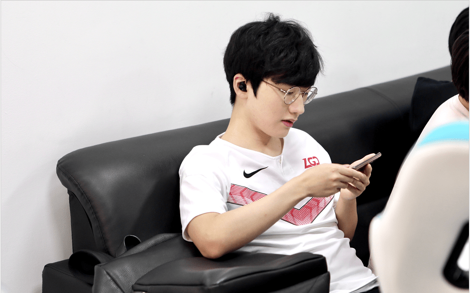 世俱杯-HKA横扫DRX,Peanut打出惊人五杀鏖战多局入围赛,成为赛场最大亮点