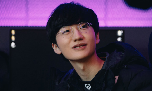 HKA横扫DRX，Peanut打出惊人五杀鏖战多局入围赛，成为赛场最大亮点