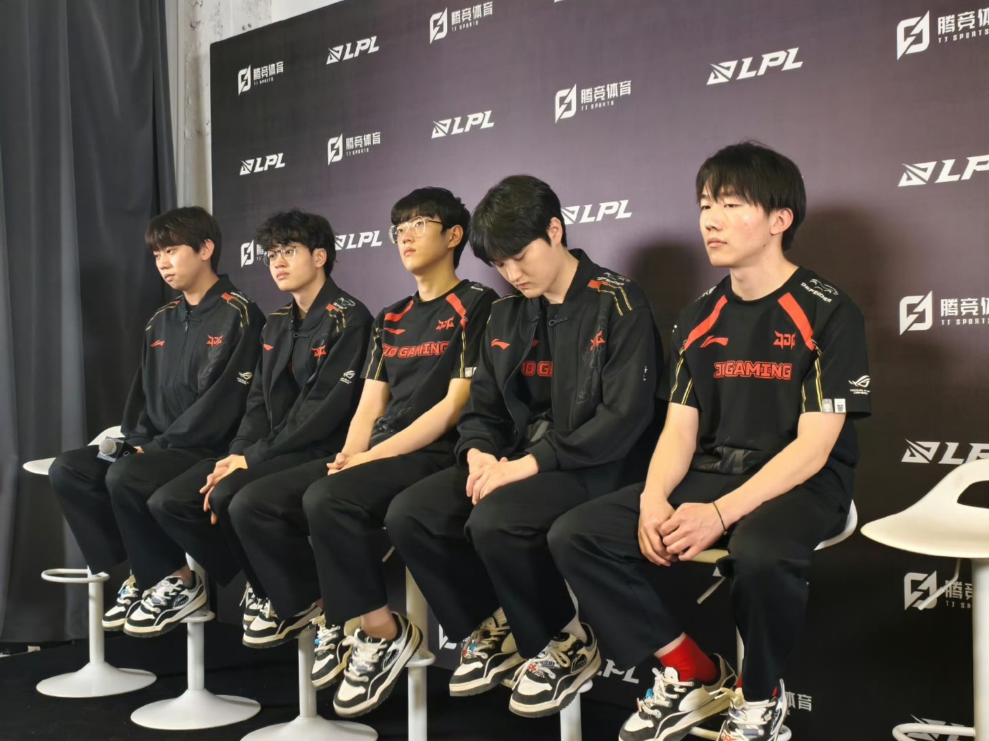 BLG碾压HKA，Xiaohu打出惊人五杀强强对话全球总决赛，引爆全场热议的简单介绍