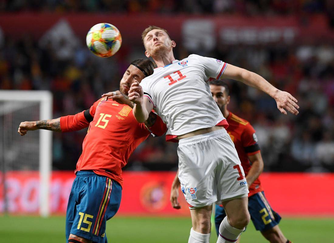 法国队遭淘汰，捷克出局