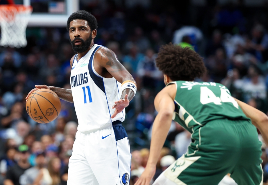 世俱杯参赛资格-NBA季前热身赛：雄鹿胜勇士取得首胜