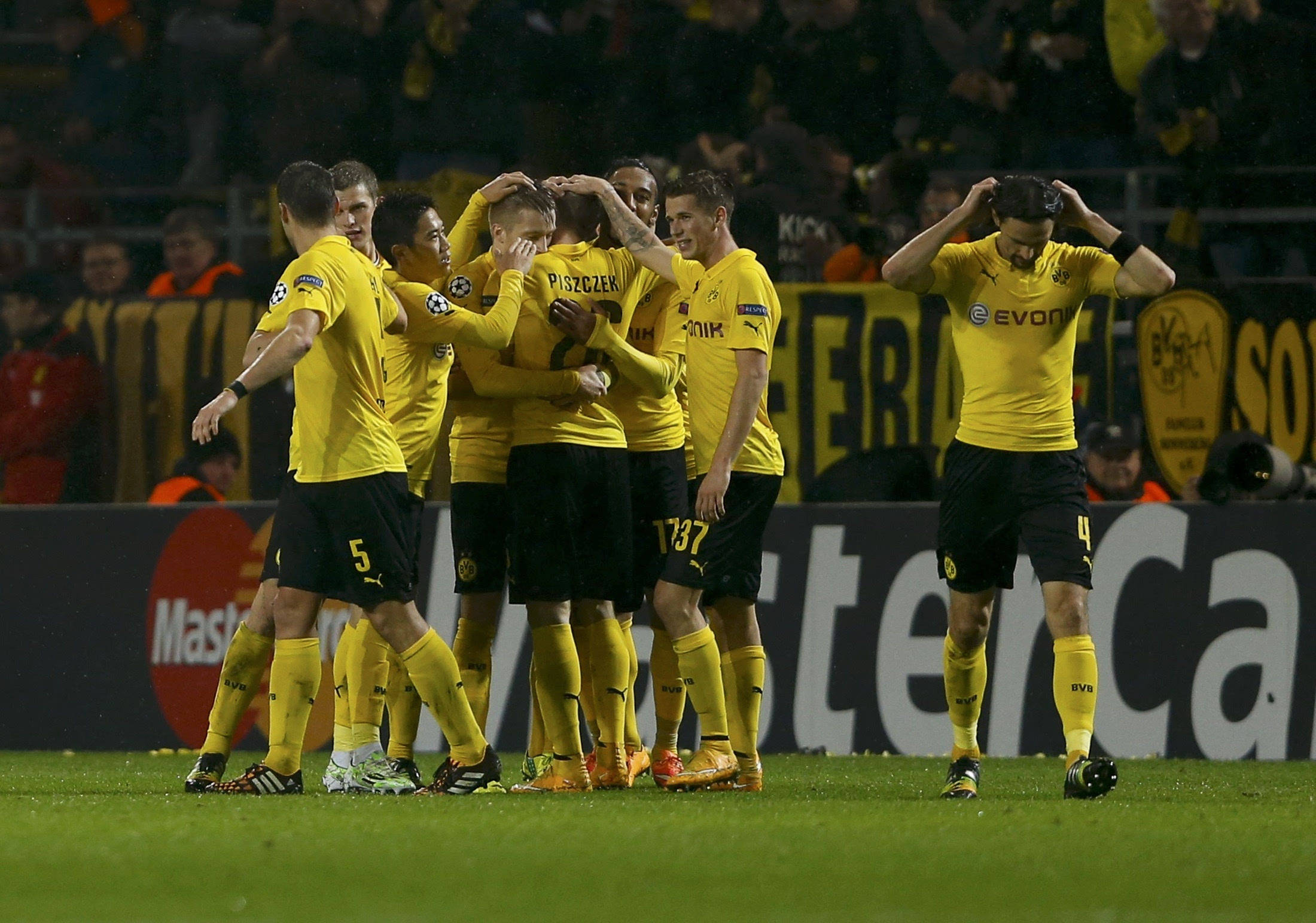 世俱杯2025-奥格斯堡客场逼平对手，实现不败延续