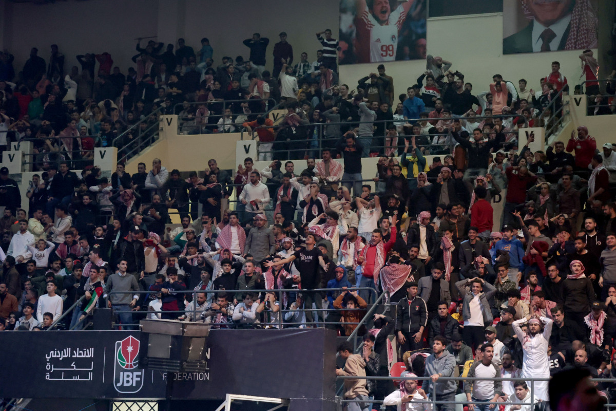 世俱杯-球员们互动默契，为全队增添动力