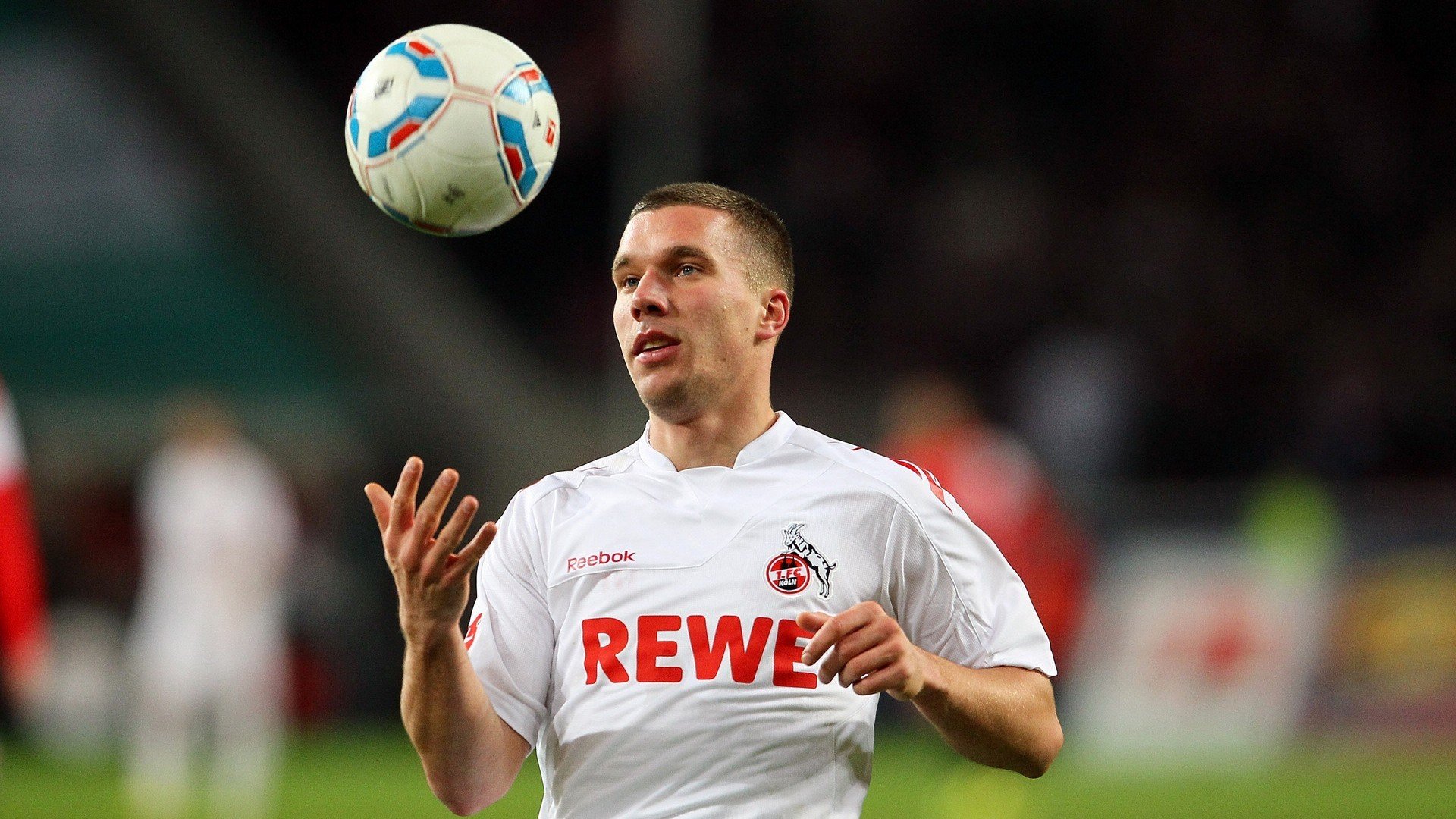 世俱杯分组-天神下凡!德布劳内补时绝杀,切尔西欧冠血战爱尔兰巨人