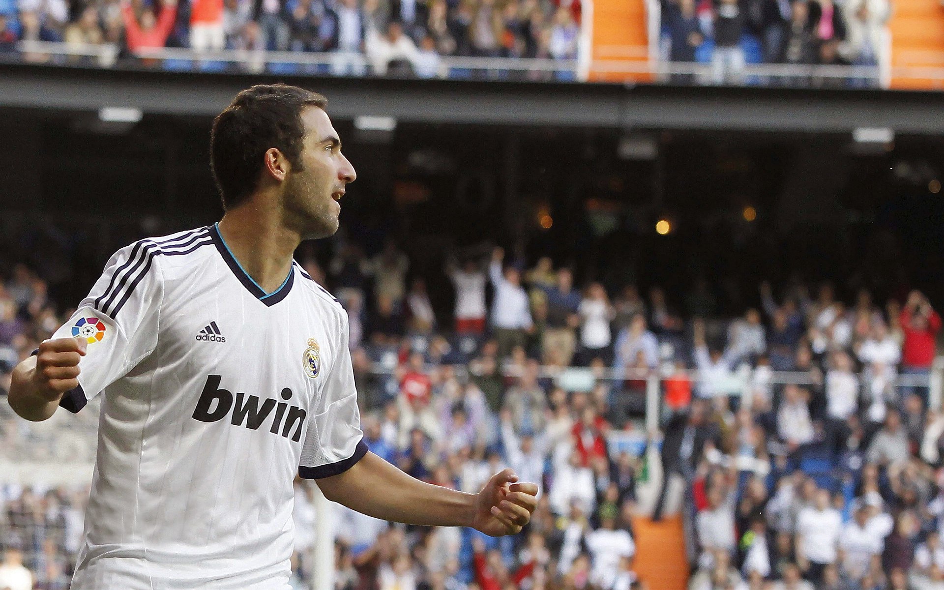 世俱杯改制-绿茵场上的文化对垒，当中国足球智慧邂逅拉什福德的关键先生精神