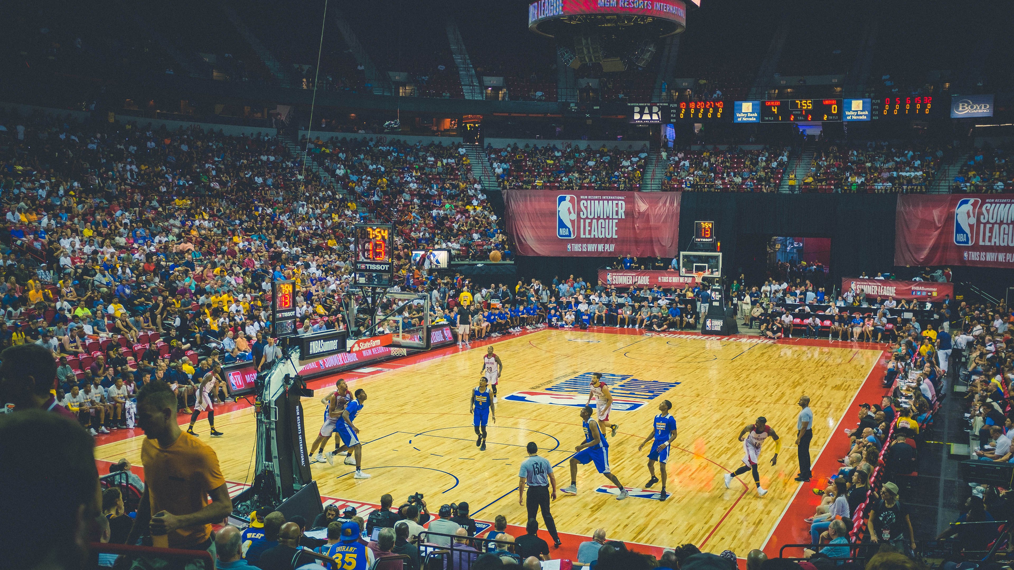 世俱杯时间-终场0.7秒的永恒,布克火热状态点燃篮网奇迹绝杀